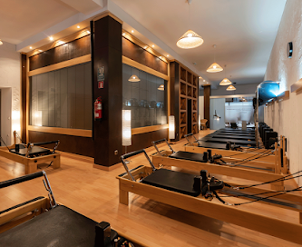 Bega Pilates Studio | Centro Pilates Oviedo - Hipopresivos - Pilates Suelo - Pilates Maquinas