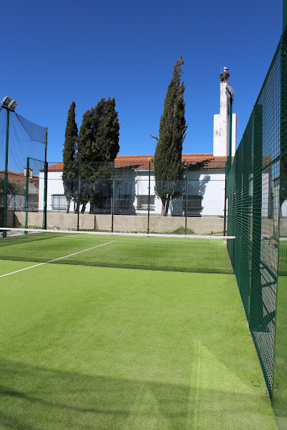 Gimnasio Municipal y pistas de pádel