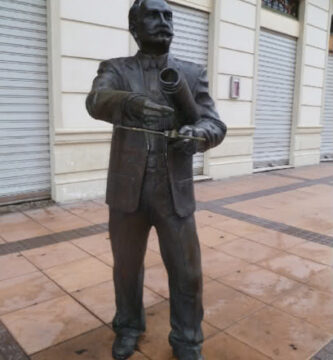 Monumento a Enrique Nieto