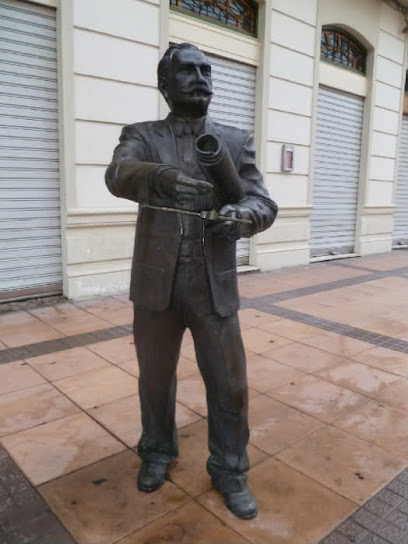 Monumento a Enrique Nieto