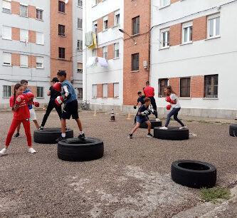 Escuela de Boxeo Saltando Charcos