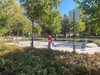 Zaramagako osasun parkea / Parque de salud Zaramaga (Llodio Plaza)