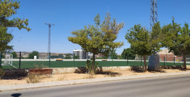 Zona deportiva baloncesto y futbol