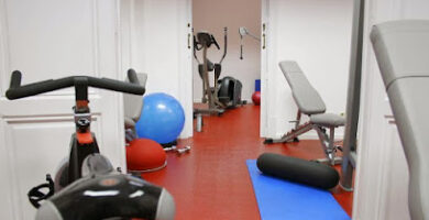 Rebody Personal Training gym Barcelona · gimnasio de entrenamiento personal dese 2008