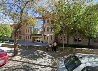 Escuela Universitaria de Magisterio